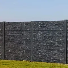 Nowy, kamienny płot na granicy działki. Czy można postawić płot w granicy bez zgody sąsiada?