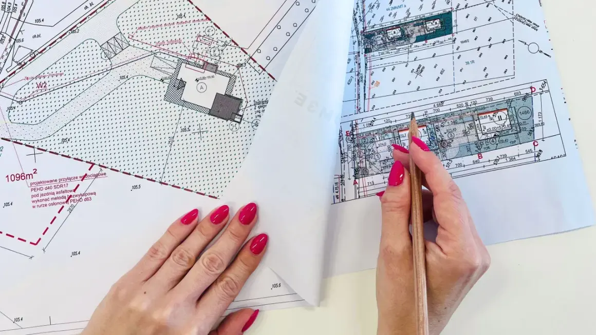 Mapa do celów projektowych cena: szczegółowy plan terenu z zaznaczonymi przyłączami i budynkami.